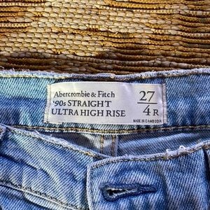 Abercrombie 90s straight ultra high rise jeans